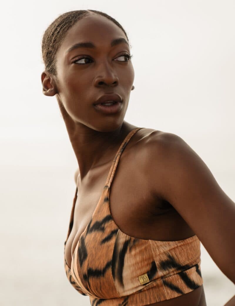 Top Ambar Tiger animal print